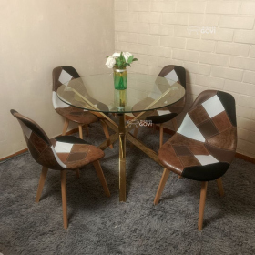 Comedor Terracota Mesa de Vidrio Redonda Gold + Sillas Davinci