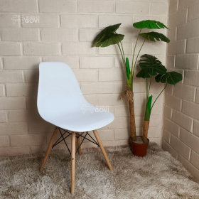 Comedor Apamate Mesa Cross y Silas Eames
