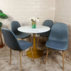 Comedor Morichal: Mesa Tulip Gold + Sillas Scoop