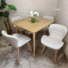 Comedor Perijá con Mesa Cuadrada MDF + Sillas Radar Velvet Tapizadas en Felpa