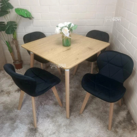Comedor Perijá con Mesa Cuadrada MDF + Sillas Radar Velvet Tapizadas en Felpa