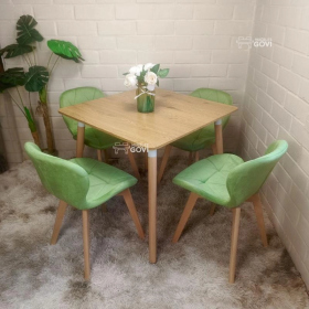 Comedor Perijá con Mesa Cuadrada MDF + Sillas Radar Velvet Tapizadas en Felpa