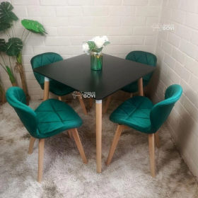 Comedor Perijá con Mesa Cuadrada MDF + Sillas Radar Velvet Tapizadas en Felpa