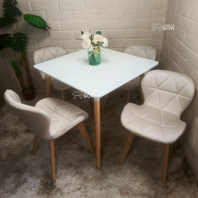Comedor Perijá con Mesa Cuadrada MDF + Sillas Radar Velvet Tapizadas en Felpa