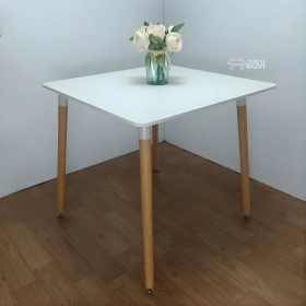 Mesa Cuadrada