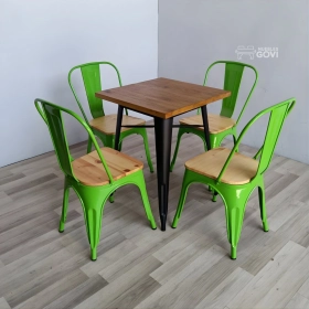 Comedor Tolix Plus 80x80cm Madera + 4 Sillas Tolix con asiento de madera