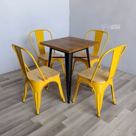 Comedor Tolix Plus 80x80cm Madera + 4 Sillas Tolix con asiento de madera