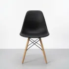 Silla Eames DSW Polipropileno Patas de Madera Haya · Silla Eames