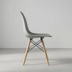Silla Eames DSW Polipropileno Patas de Madera Haya · Silla Eames