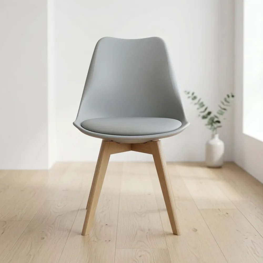 Silla Tulip Acolchada Ecocuero Patas de Madera Haya · Silla Tulip