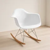 Silla Mecedora Eames con Brazos Lactancia Haya Alemana