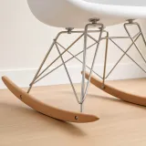 Silla Mecedora Eames con Brazos Lactancia Haya Alemana