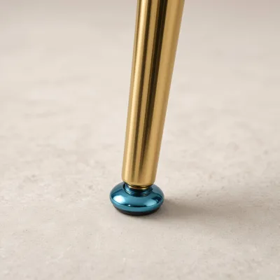 Silla Sitial Diamante Terciopelo con Brazos Patas Doradas