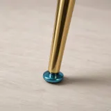 Silla Sitial Diamante Terciopelo con Brazos Patas Doradas