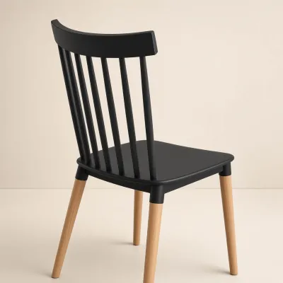 Silla Windsor Polipropileno Patas de Madera Haya Alemana