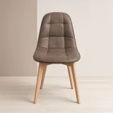 Silla Capitoné Ecocuero Vintage Patas de Madera de Haya
