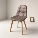 Silla Capitoné Ecocuero Vintage Patas de Madera de Haya